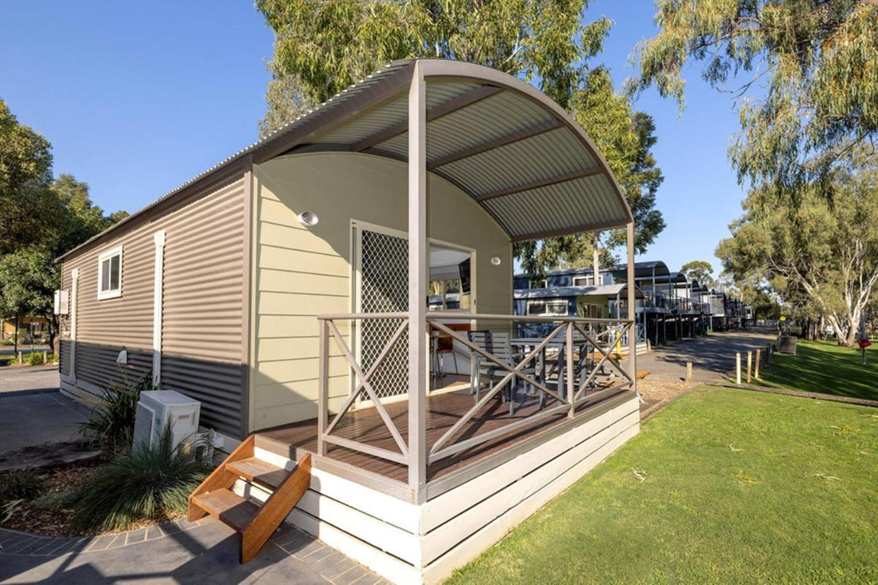 Big4 Deniliquin Holiday Park Phòng bức ảnh