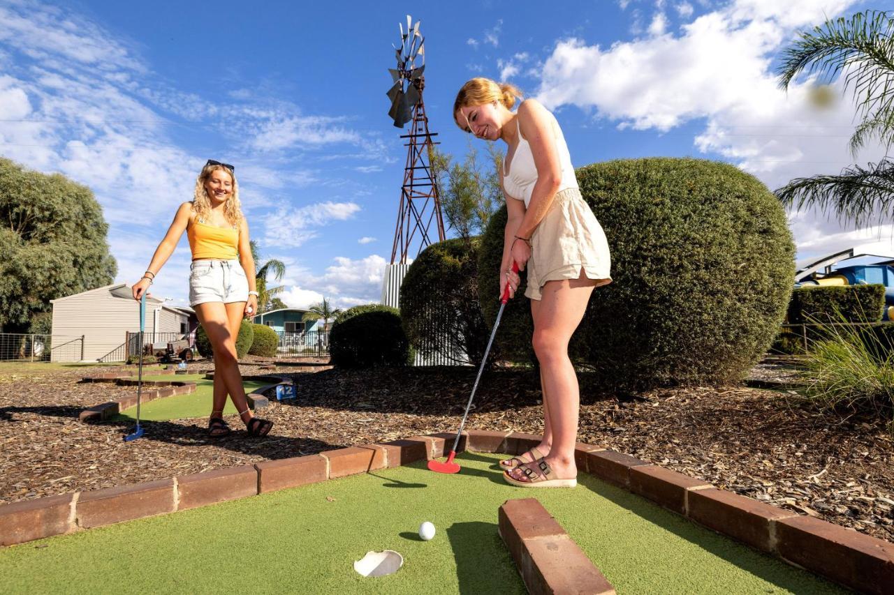 Big4 Deniliquin Holiday Park Ngoại thất bức ảnh
