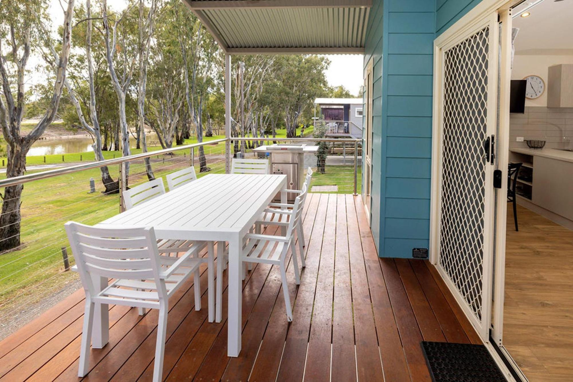 Big4 Deniliquin Holiday Park Phòng bức ảnh