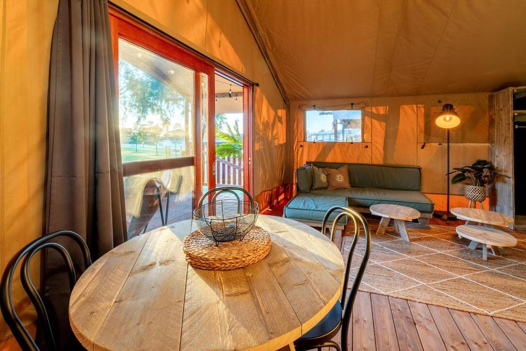 Big4 Deniliquin Holiday Park Ngoại thất bức ảnh