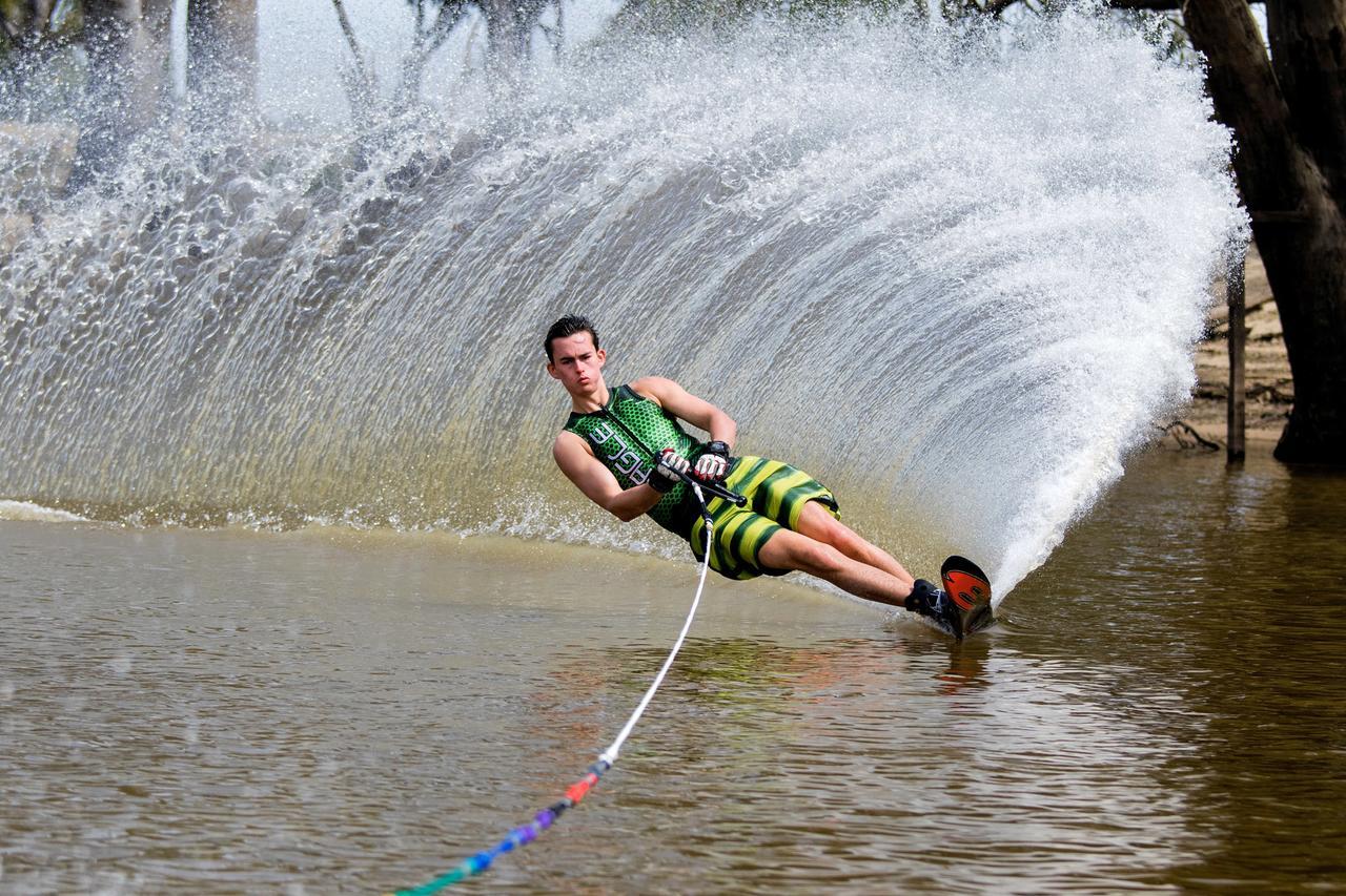 Big4 Deniliquin Holiday Park Ngoại thất bức ảnh